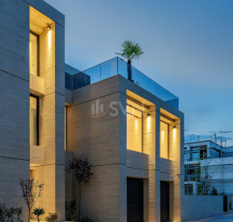 Casa, 6 rooms in La Maison Jardins Pipera Bucuresti/Iancu Nicolae