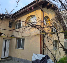Casa, 7 camere, 130 mp Bucuresti/Drumul Taberei