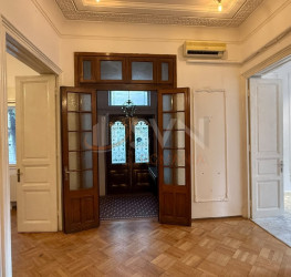 Casa, 7 camere, 180 mp Bucuresti/Dorobanti