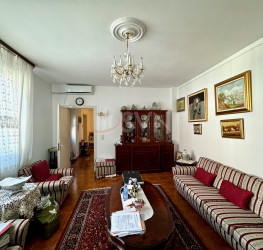 Casa, 7 camere, 188 mp Bucuresti/Domenii