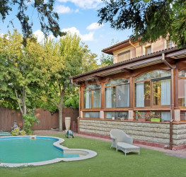 Casa, 7 camere, 200 mp Bucuresti/Pipera