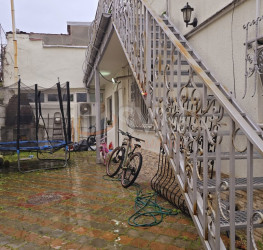 Casa, 7 camere, 200 mp Bucuresti/Cotroceni