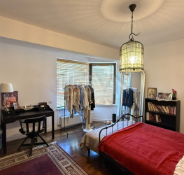 Casa, 7 camere, 250 mp Bucuresti/Domenii