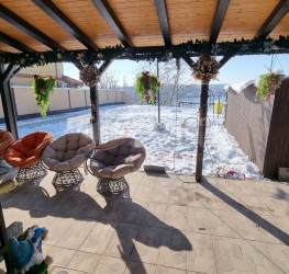 Casa, 7 camere, 260 mp Bucuresti/Fundeni