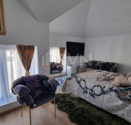 Casa, 7 camere, 260 mp Bucuresti/Fundeni