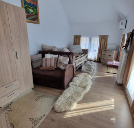 Casa, 7 camere, 260 mp Bucuresti/Fundeni
