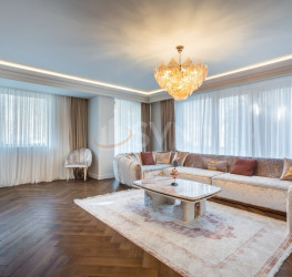 Casa, 7 camere, 284 mp Bucuresti/Damaroaia