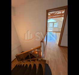 Casa, 7 camere, 286.12 mp Bucuresti/P-ta Victoriei