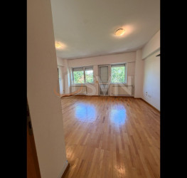 Casa, 7 camere, 286.12 mp Bucuresti/P-ta Victoriei