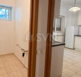 Casa, 7 camere, 286.12 mp Bucuresti/P-ta Victoriei