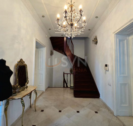 Casa, 7 camere, 296 mp Bucuresti/Armeneasca