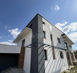 Casa, 7 camere, 300 mp Ilfov/Balotesti