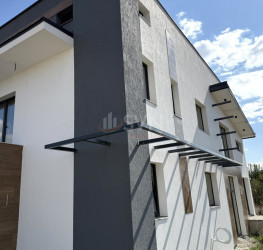 Casa, 7 camere, 300 mp Ilfov/Balotesti