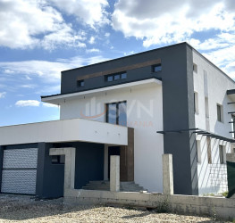 Casa, 7 camere, 300 mp Ilfov/Balotesti