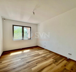 Casa, 7 camere, 330 mp Bucuresti/Bucurestii Noi