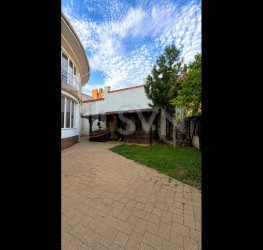 Casa, 7 camere, 420 mp Bucuresti/Calea Calarasilor