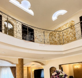 Casa, 7 camere, 420 mp Bucuresti/Calea Calarasilor