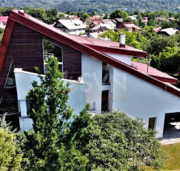 Casa, 7 camere, 469 mp Prahova/Breaza De Sus