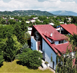 Casa, 7 camere, 469 mp Prahova/Breaza De Sus