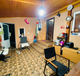 Casa, 7 rooms, 120 mp Bucuresti/Bucurestii Noi