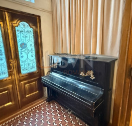 Casa, 7 rooms, 180 mp Bucuresti/Dorobanti