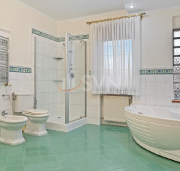 Casa, 7 rooms, 200 mp Bucuresti/Pipera