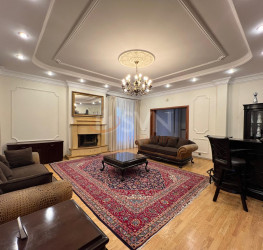 Casa, 7 rooms, 200 mp Bucuresti/Pipera