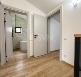 Casa, 7 rooms, 218 mp Bucuresti/Herastrau