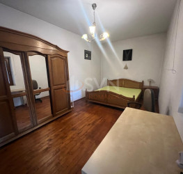 Casa, 7 rooms, 235 mp Bucuresti/Capitale