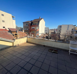 Casa, 7 rooms, 235 mp Bucuresti/Capitale