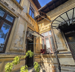 Casa, 7 rooms, 260 mp Bucuresti/Piata Unirii (s3)
