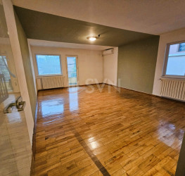 Casa, 7 rooms, 271.35 mp Bucuresti/Banu Manta