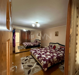 Casa, 7 rooms, 280 mp Dambovita/Centru