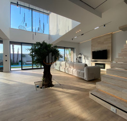 Casa, 7 rooms, 300 mp Ilfov/Corbeanca