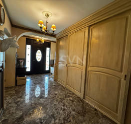 Casa, 7 rooms, 307.66 mp Ilfov/Balotesti