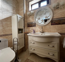 Casa, 7 rooms, 307.66 mp Ilfov/Balotesti