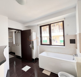 Casa, 7 rooms, 310 mp Bucuresti/Pipera