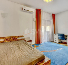 Casa, 7 rooms, 312 mp Bucuresti/Pipera
