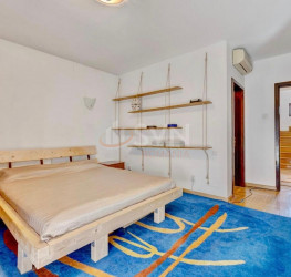 Casa, 7 rooms, 312 mp Bucuresti/Pipera