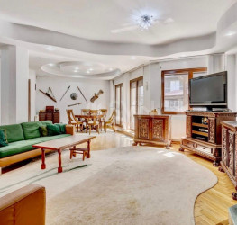 Casa, 7 rooms, 312 mp Bucuresti/Pipera