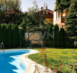 Casa, 7 rooms, 315 mp Bucuresti/Domenii