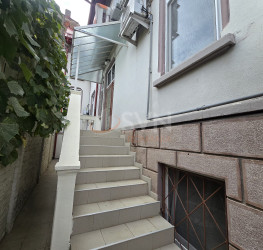 Casa, 7 rooms, 320 mp Bucuresti/Mosilor