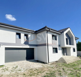 Casa, 7 rooms, 340 mp Brasov/Centru