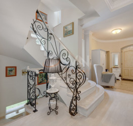 Casa, 7 rooms, 380 mp Bucuresti/Iancu Nicolae