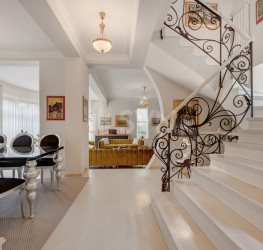Casa, 7 rooms, 380 mp Bucuresti/Iancu Nicolae