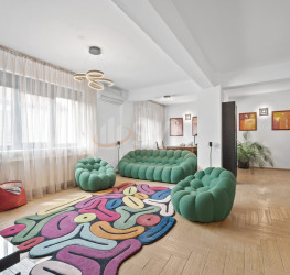 Casa, 7 rooms, 390 mp Bucuresti/Domenii