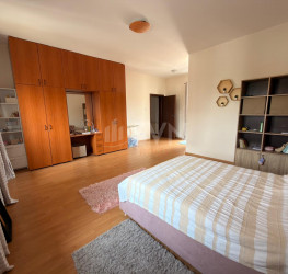 Casa, 7 rooms, 417.6 mp Bucuresti/Pipera