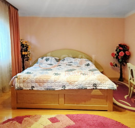 Casa, 7 rooms, 420 mp Brasov/Tractorul