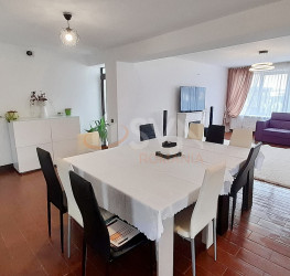 Casa, 7 rooms, 480 mp Brasov/Baciu