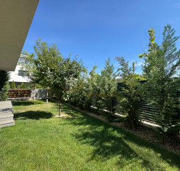 Casa, 7 rooms in LAKE 15 Ilfov/Mogosoaia